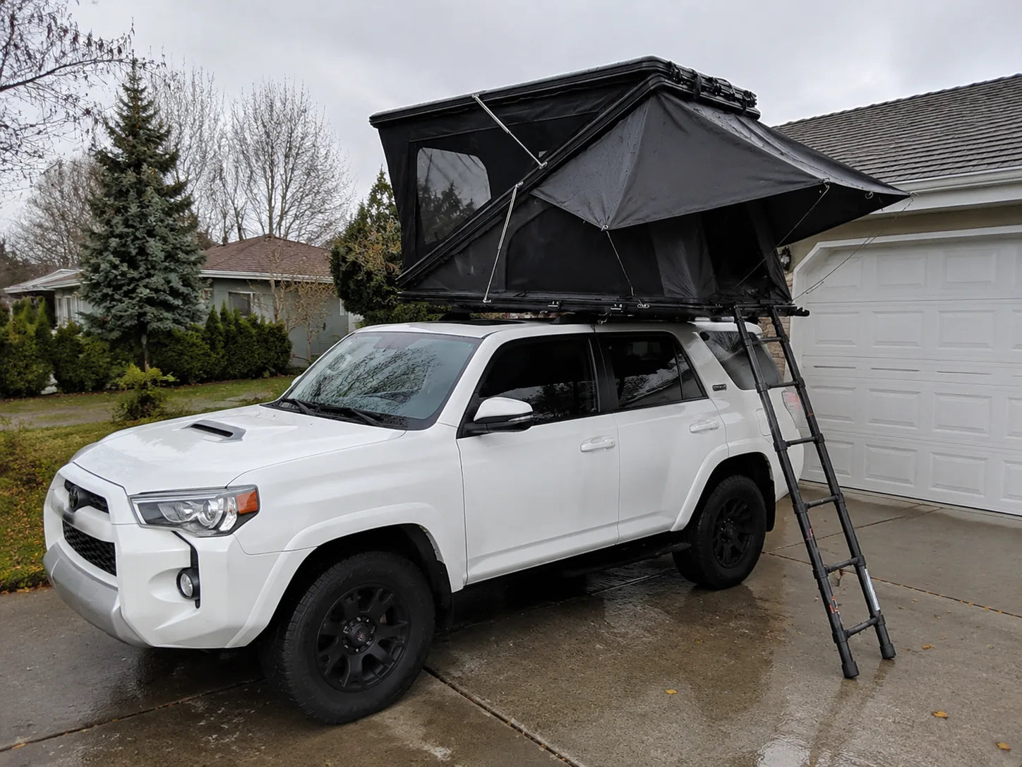 TrailNest Z-Frame Driveway setup view 1